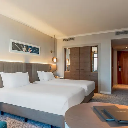 Hilton Diagonal Mar Barcelona Hotel Exterior photo