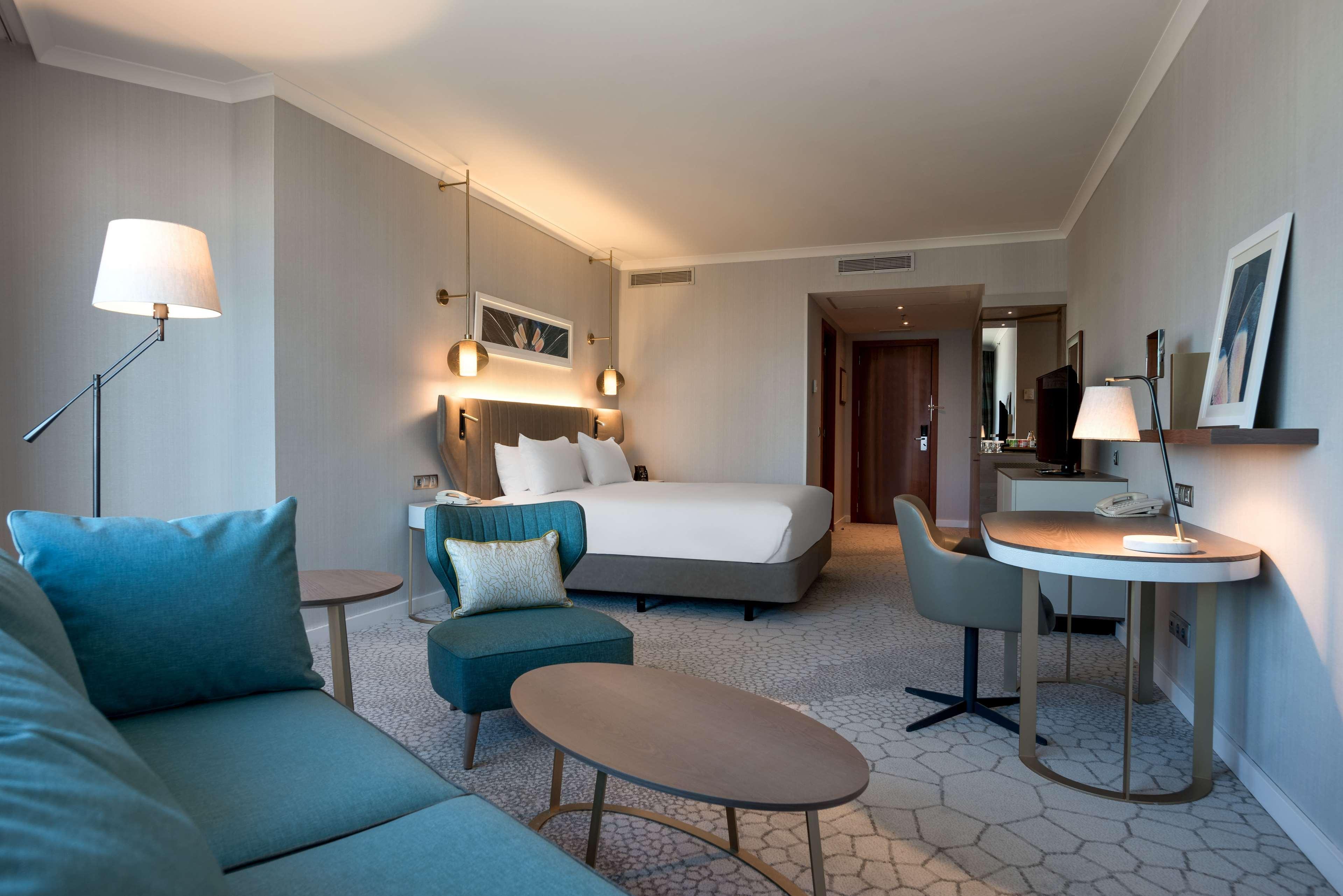 Hilton Diagonal Mar 4*