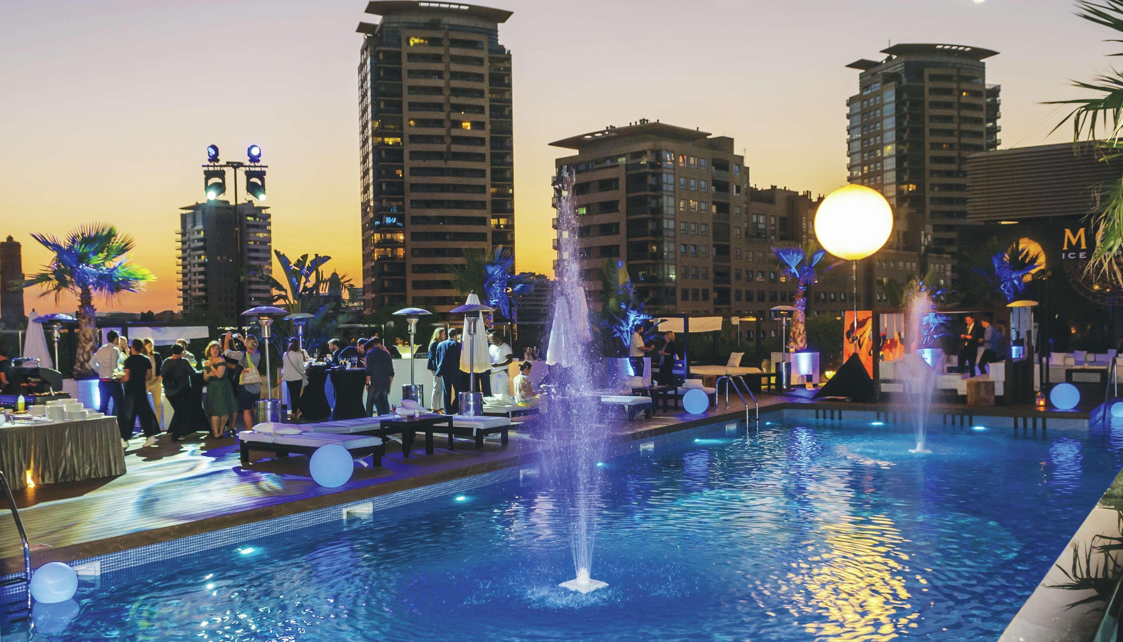 Hilton Diagonal Mar 4*