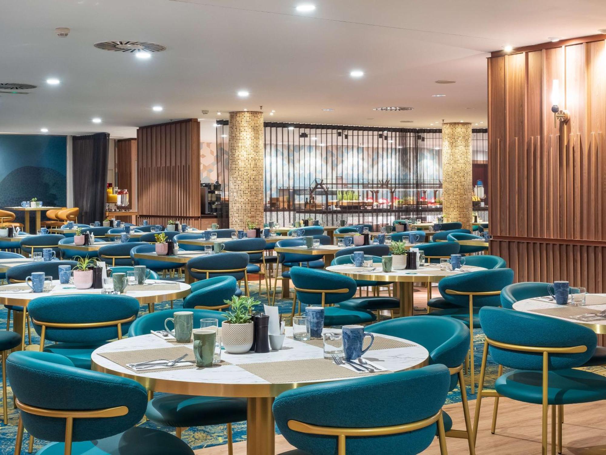 Hilton Diagonal Mar Hotel 4*