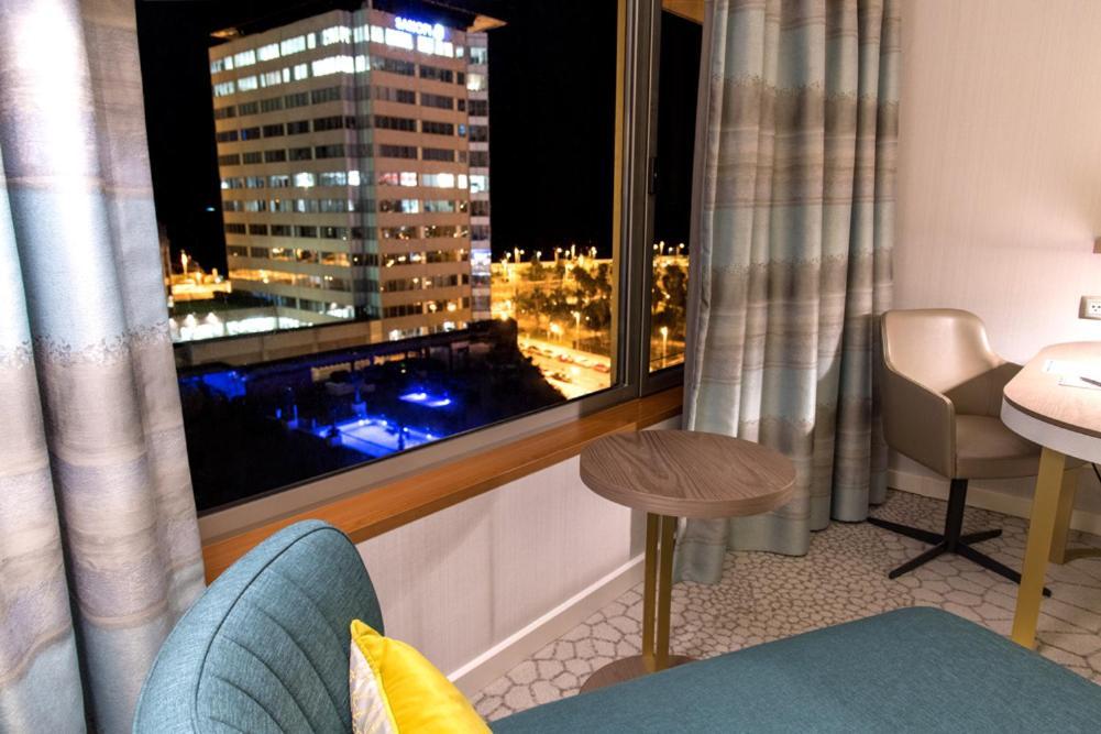 Hilton Diagonal Mar 4*